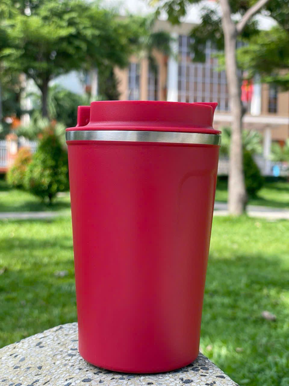 Ly giu nhiet in logo